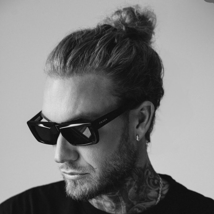 MORTEN - Portrait
